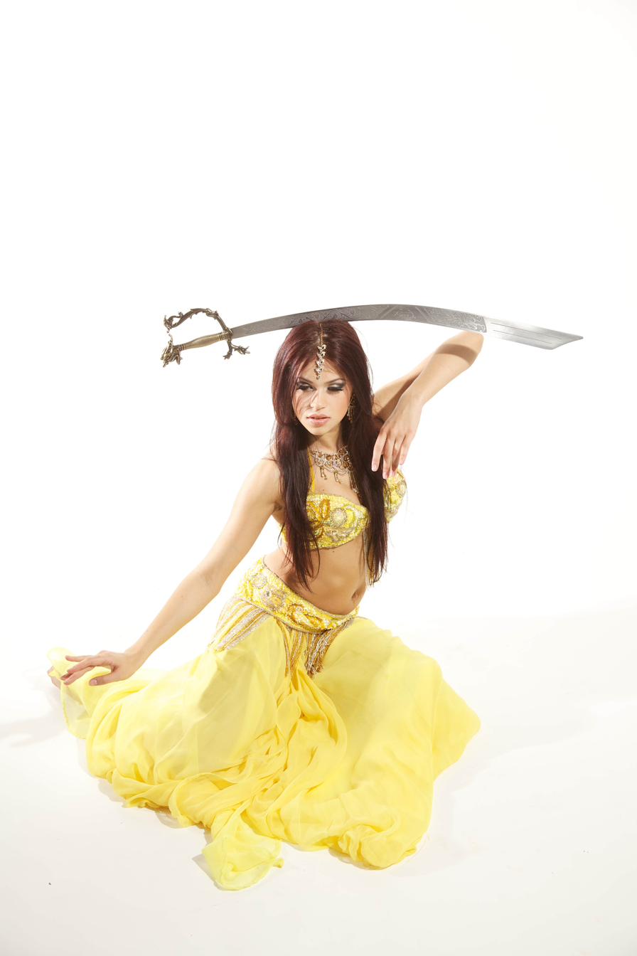 Anya sword dance